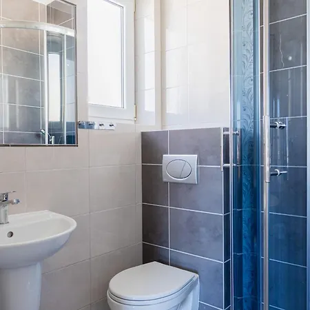 Barka - Premium Oraz Blisko Plazy Apartman Karwia