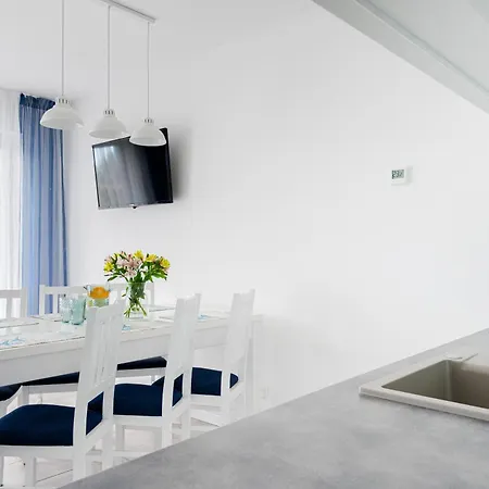 Barka - Premium Oraz Blisko Plazy Apartmán Karwia