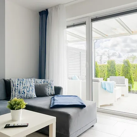 Barka - Premium Oraz Blisko Plazy Apartman Karwia