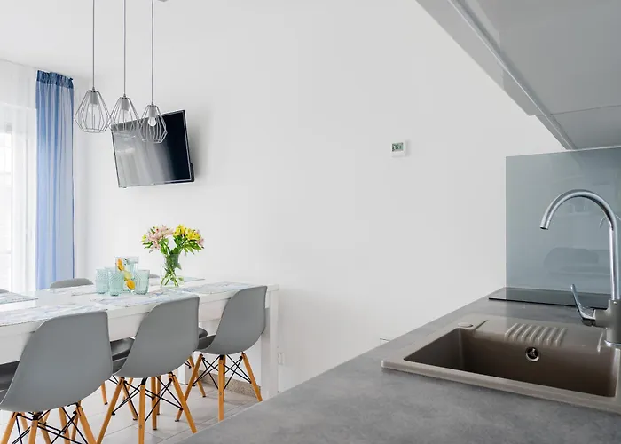 Barka - Premium Oraz Blisko Plazy Karwia